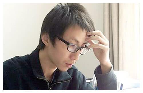 大学时代的他破解“世界难题”，22岁成大学教授，现状怎样？