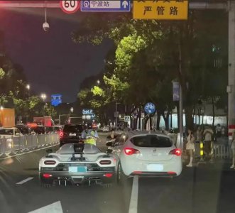 ​宁波4700万跑车被撞定损406万？警方：造谣男子已被处罚