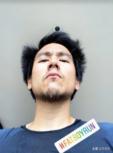 ​彭于晏公开“毁容”照片，被网友疯狂P图，完全放弃男神形象