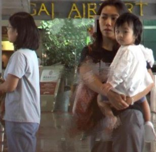 ​黎明女儿曝光：可爱小女孩与父亲神似，天王的家庭生活揭秘