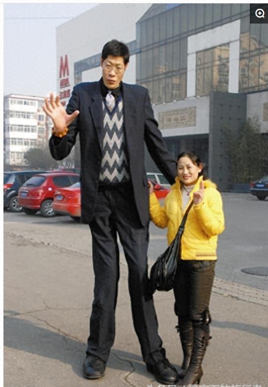 中国十大最高巨人，姚明竟然排不上榜