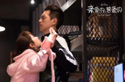 ​患难见真情！杨紫新戏《烈火英雄》在热映，李现去电影院包场观看