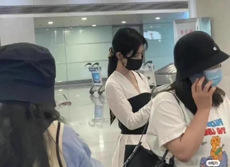 杨颖结婚照片古装（杨颖赵丽颖迪丽热巴）