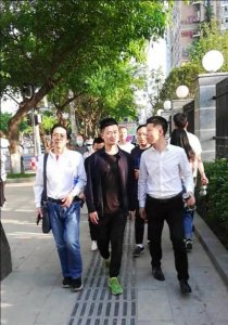 ​著名军旅歌唱家敖长生走进南充 与我市音乐爱好者互动交流
