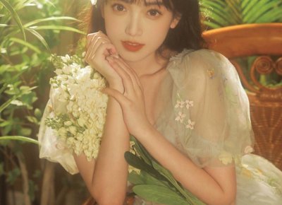 ​后背密密麻麻的小疹子有些痛[15句] (尿尿有些痛怎么回事)