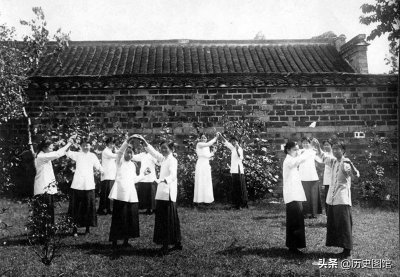 ​100多年前，南京有个“东方最美的校园”，全校女生出类拔萃