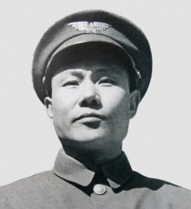 ​他曾任辽宁省委书记，1978年被撤职后仍保留老红军待遇，享年98岁