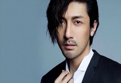 ​“大长脸”男星我就服这3位，去年一滴相思泪，今年才流到嘴边？