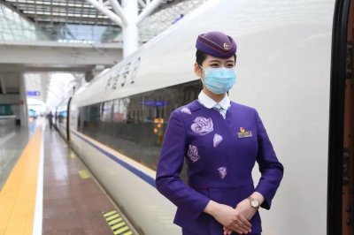 ​快来看，各个铁路局制服正式亮相