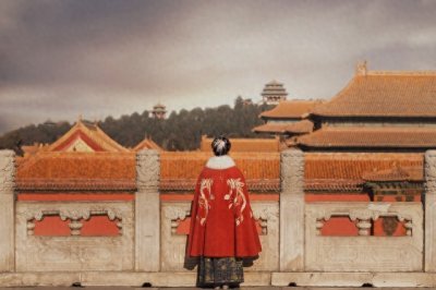 ​穿越时空的历史秘闻：那些你不知道的宫廷秘事！