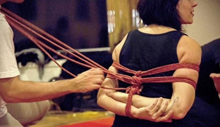 日本花式紧缚艺术，我的三观再一次被刷新