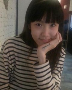 ​29岁韩国女歌手孟尤娜家中猝死 刚被聘为大学教授