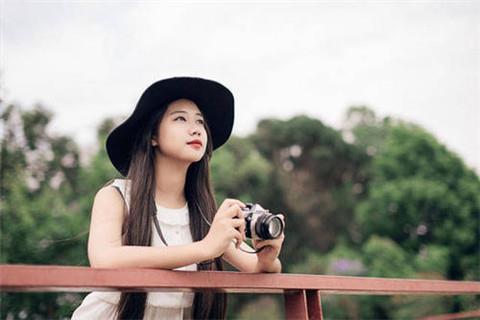情侣吵架后女友离开,如何处理?