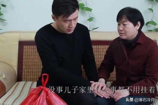 让父母在老家还是接到身边 一般老年人不想去城里住
