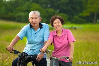 让父母在老家还是接到身边 一般老年人不想去城里住
