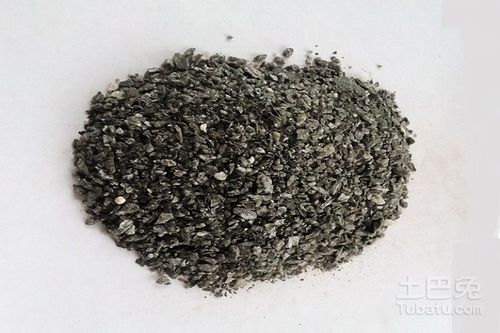 青礞石的功效与作用（青礞石的功效与作用是什么）