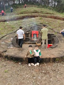 拜山不一定保健康发财,拜山真正的意义是告诉我们做人不能忘本,