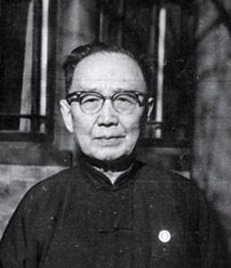 ​1978年，郭沫若临终前要求把骨灰撒在大寨，有人却说：这是拍马屁