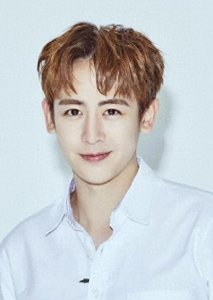 ​他曾是韩娱最火泰星，荧国内女星的荧幕cp，少时黄美英的旧爱。