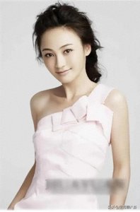 ​文章出轨：背离婚姻忠诚，付出惨痛代价