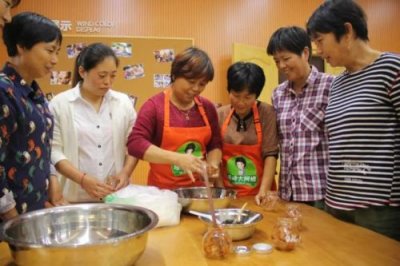 ​北仑手工活拿回家做(北仑手工活拿到家里来做的活)