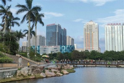 ​防城港是为宜居养老而生的城市，冬暖夏凉，获得许多北方人的喜爱