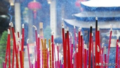 ​烧香拜佛时，有这五大禁忌，不清楚可以看看