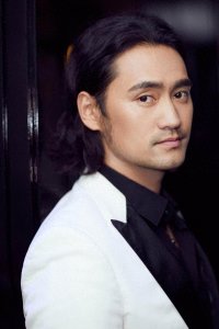 ​曾和胡歌比肩为一线小生，如今“无人问津”，袁弘究竟经历了什么