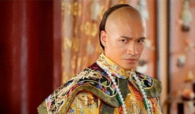 ​何晟铭：走红后“消失”，现在的他为自己的骨气买单