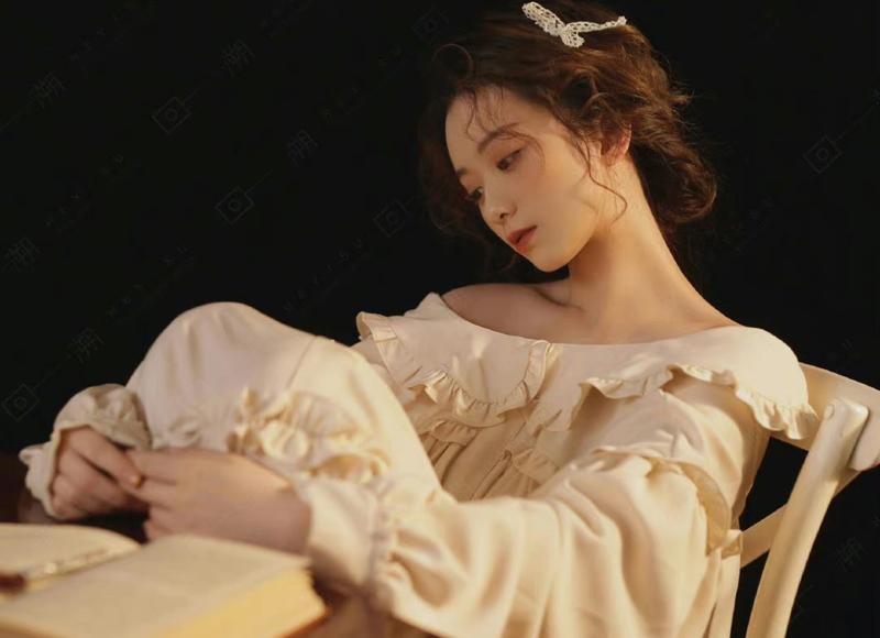 赞美老师的古诗大全 赞美老师的古诗大全六年级