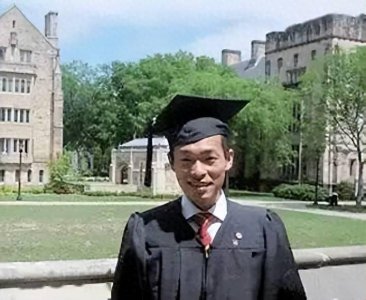 ​拒绝百万年薪，回国当村官工资1450，“耶鲁哥”秦玥飞现在怎样了