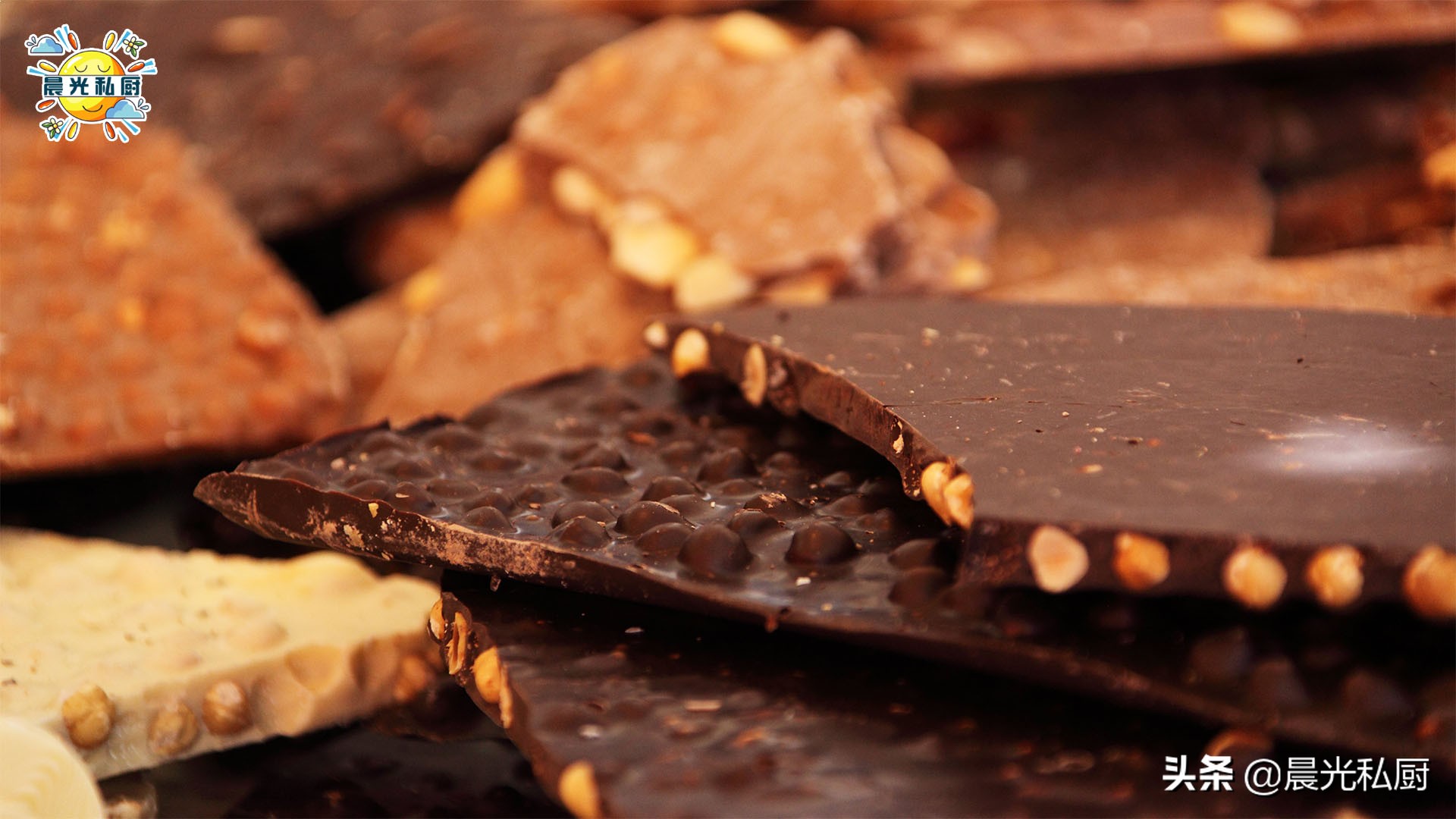 碱化可可粉和天然可可粉的区别(黑炭可可粉的小知识分享)