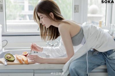 ​男女之间有这3种行为，早已不是“普通朋友”那么简单了！