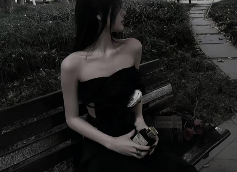 有关银杏的抖音案牍（有关银杏的抖音案牍怎样写）